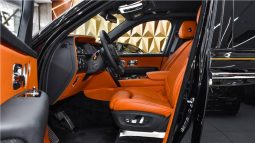 
										Rolls Royce Cullinan full									