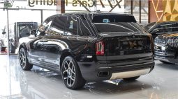 
										Rolls Royce Cullinan full									