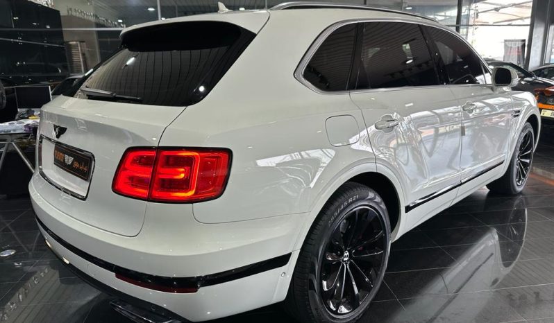 
								Bentley Bentayga full									