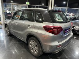 
										Suzuki Vitara full									