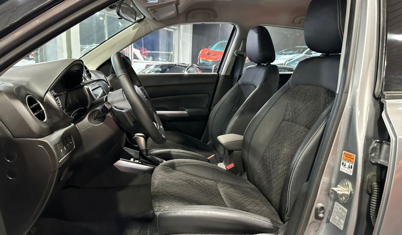 
								Suzuki Vitara full									