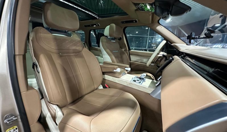 
								Land Rover – Range Rover SV Autobiography full									