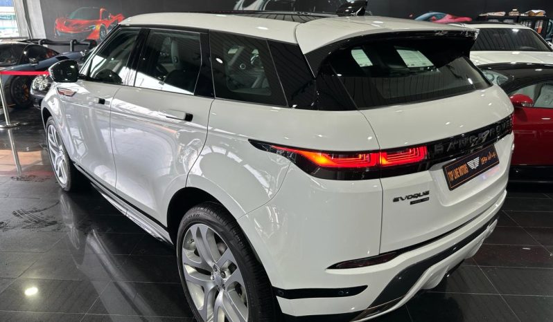 
								Range Rover Evoque P300 full									