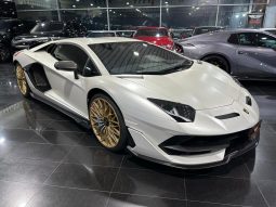 
										Lamborghini Aventador full									