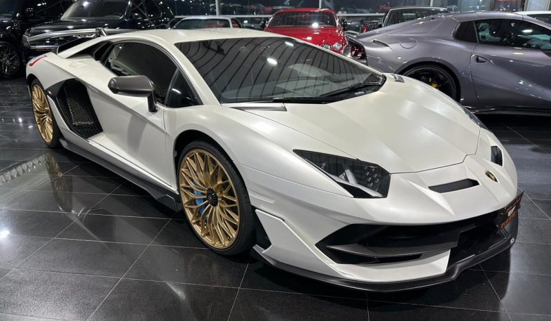 
								Lamborghini Aventador full									