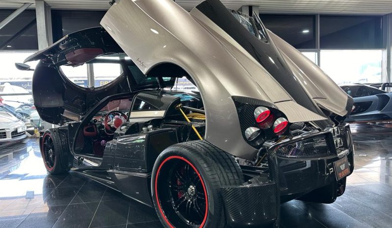 
								Pagani Huayra V12 – 1 Out Of 100,Brand New full									