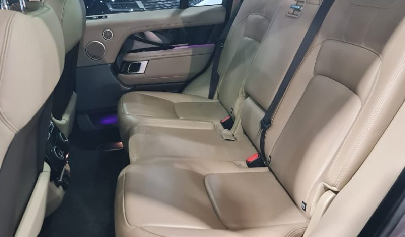 
								Range Rover Vogue full									