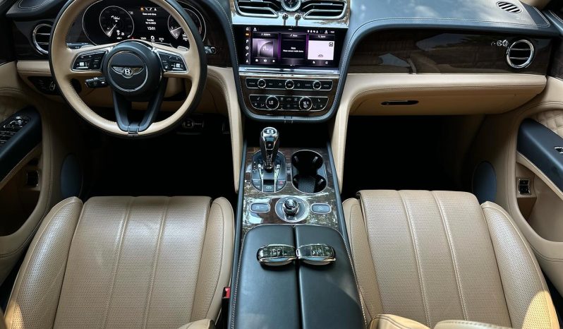 
								BENTLEY BENTAYGA full									