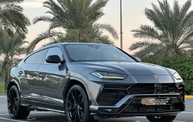 LAMBARGHINI URUS