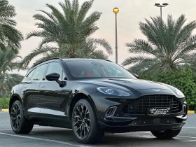 ASTON MARTIN DBX