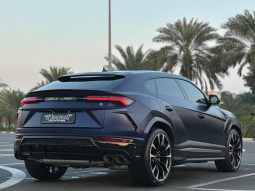 
										LAMBARGHINI URUS full									