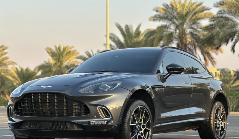 
								ASTON MARTIN DBX full									