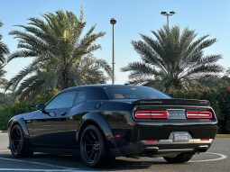 
										Dodge challenger hennessy SRT full									