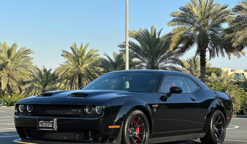 
								Dodge challenger hennessy SRT full									