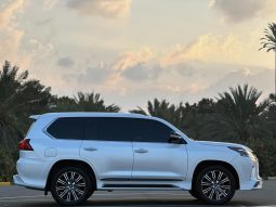 
										LEXUS LX570S SIGNATURE full									