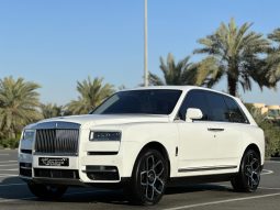 
										ROLLS ROYCE CULLINAN SILVER BADGE full									