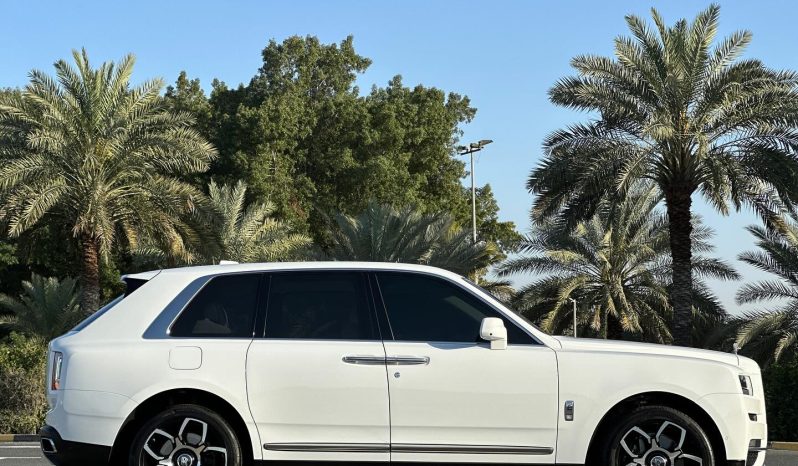 
								ROLLS ROYCE CULLINAN SILVER BADGE full									