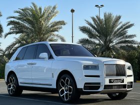 ROLLS ROYCE CULLINAN SILVER BADGE