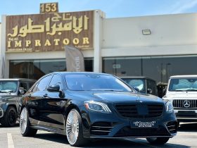 MERCEDES S560 V8