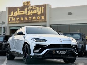 LAMBORGHINI  URUS 2021