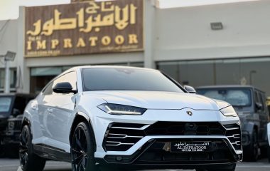 LAMBORGHINI  URUS 2021