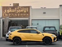 
										LAMBARGHINI URUS full									