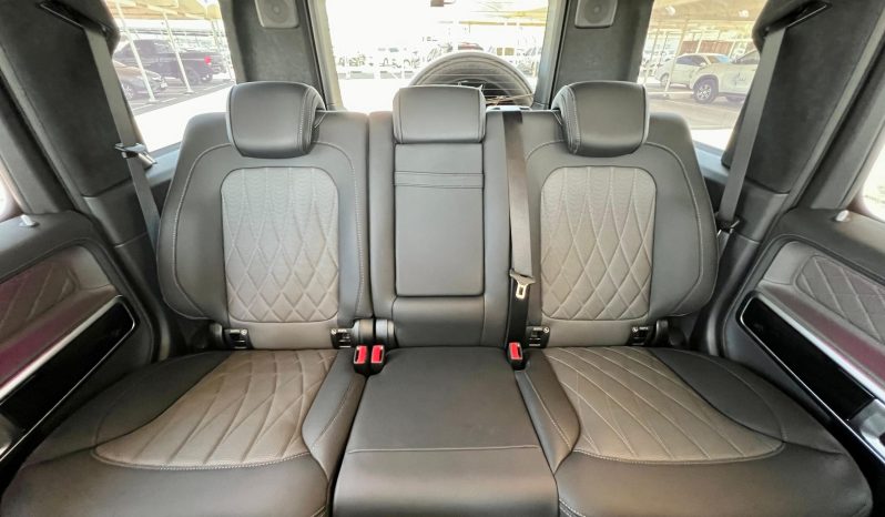 
								MERCEDES BENZ G63 full									
