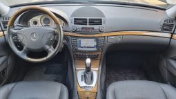 
										Mercedes Benz E500 full									