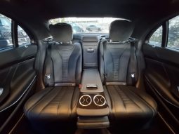 
										Mercedes Benz S560 full									