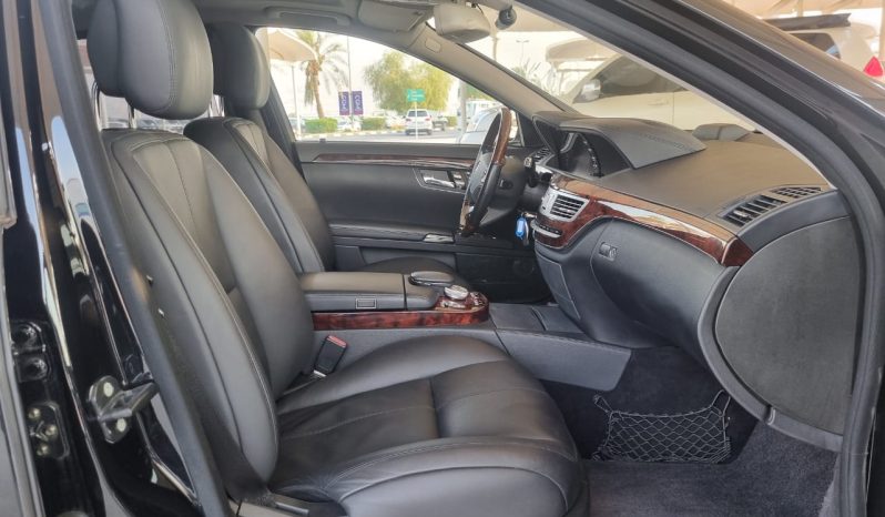 
								Mercedes Benz S550 full									