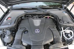 
										MERCEDES BENZ E400 full									