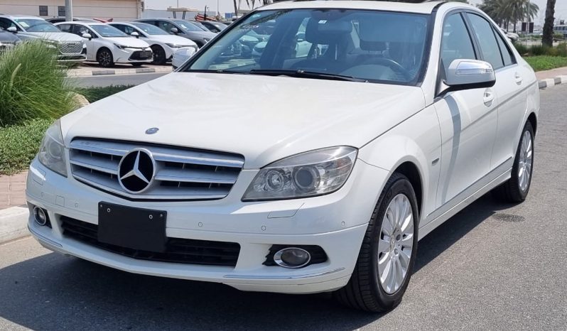 
								Mercedes Benz C250 full									