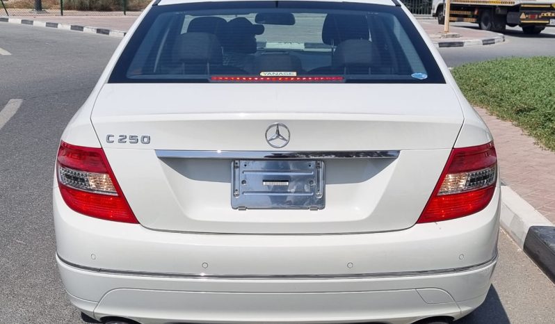 
								Mercedes Benz C250 full									