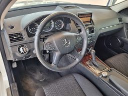 
										Mercedes Benz C250 full									