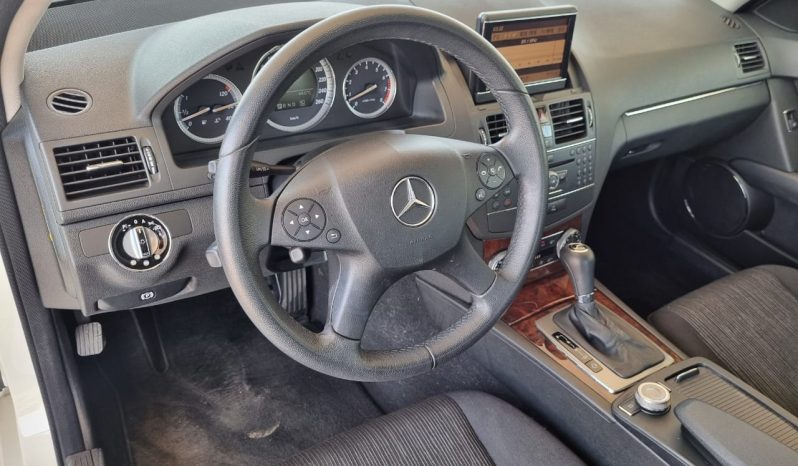 
								Mercedes Benz C250 full									