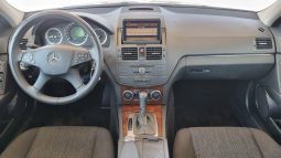 
										Mercedes Benz C250 full									