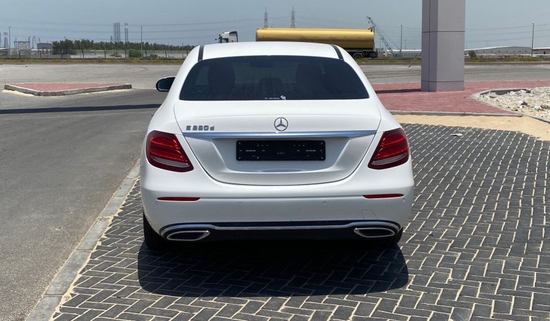 
								Mercedes E220 full									