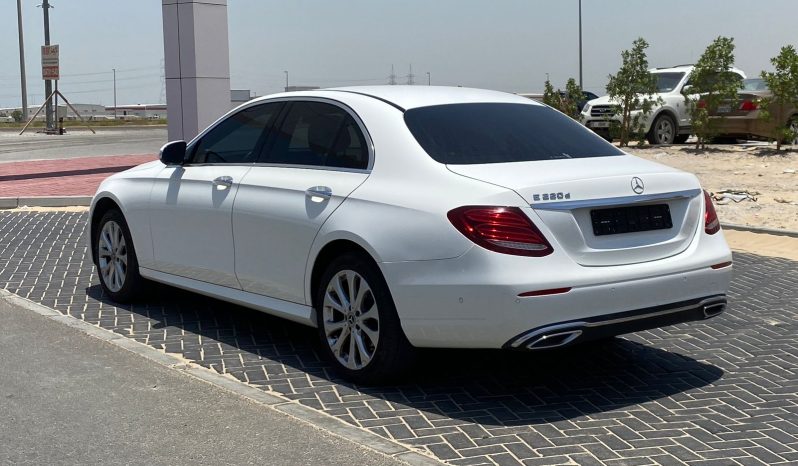 
								Mercedes E220 full									