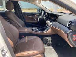 
										Mercedes E220 full									