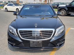 
										Mercedes Benz S400 Black full									