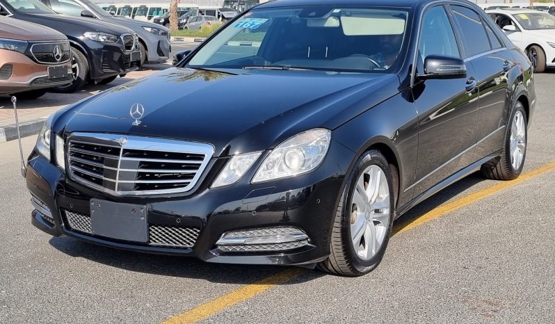 
								Mercedes Benz E350 full									