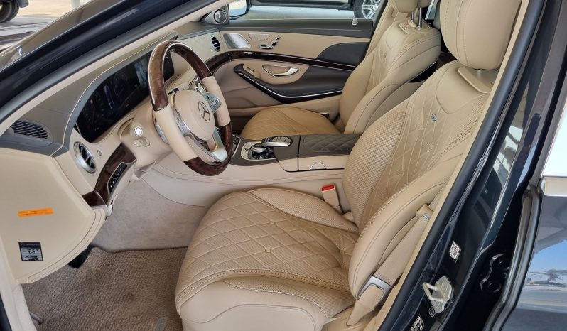 
								Mercedes Maybach S560 full									