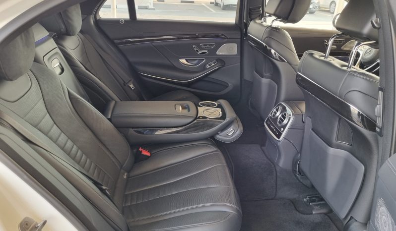 
								MERCEDES BENZ S560 full									