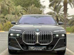 
										BMW 740i X DRIVE full									