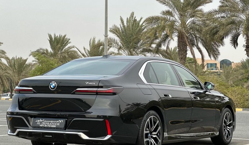 
								BMW 740i X DRIVE full									