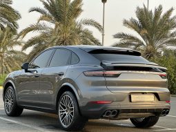 
										Porsche cayenne Coupe full									