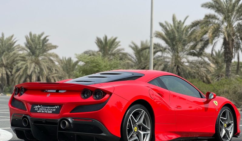 
								Ferrari F8 TRIBUTO full									