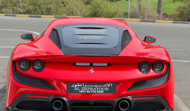 
								Ferrari F8 TRIBUTO full									