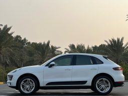 
										Porsche Macan S full									