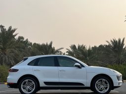 
										Porsche Macan S full									